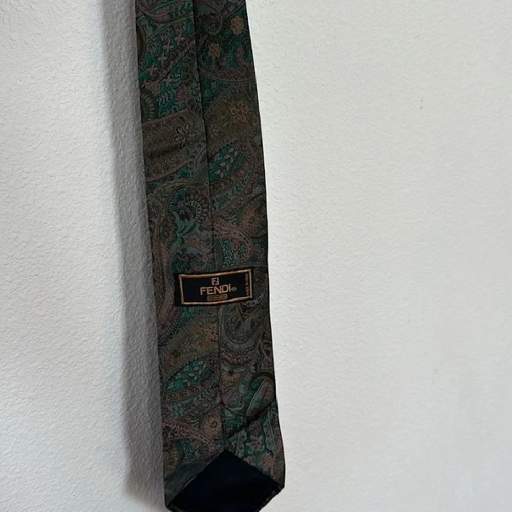 Fendi Cravatte Silk Neck Tie Made in Italy